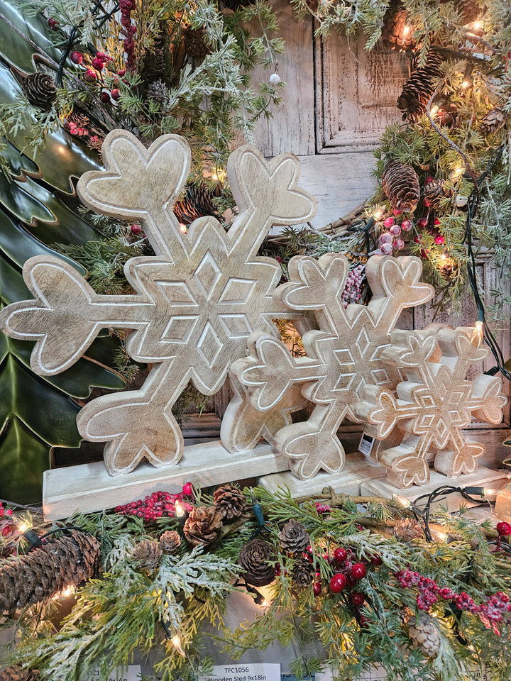 Snowflake Sitter 16in
