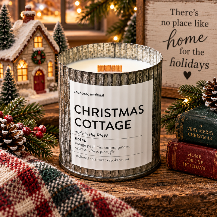 Christmas Cottage | Cozy Holiday Wood Wick Candle