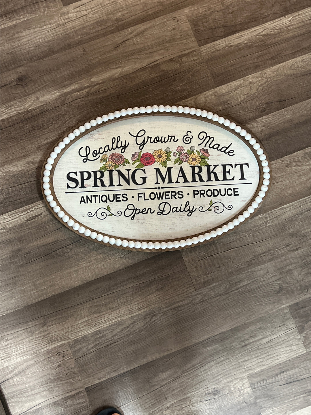 Beaded Spring Market Sign